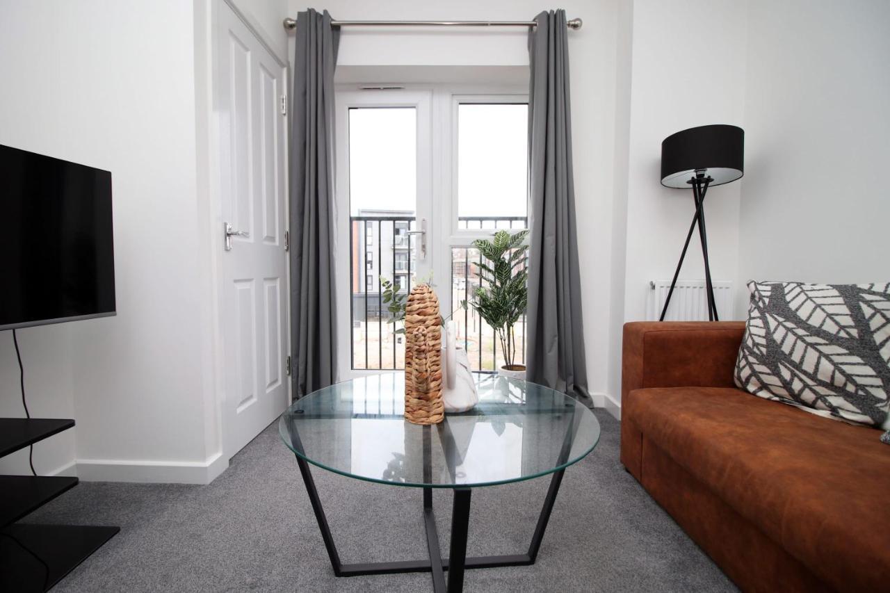 Beachview By Mia Living Close To Beach, Free Parking, Modern 2 Bedroom Apartment 巴里 外观 照片